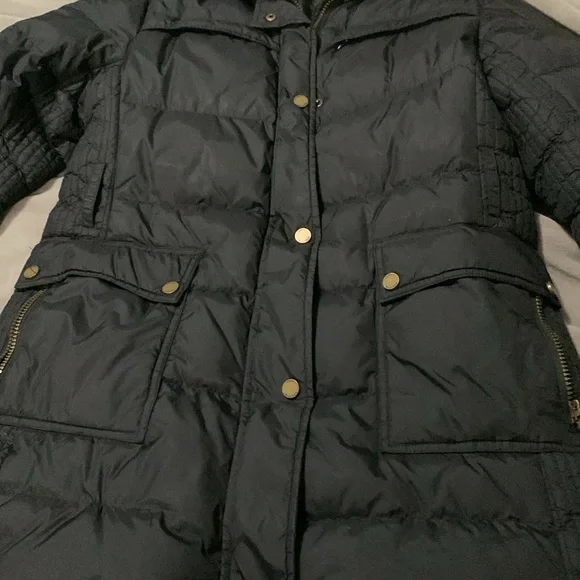 Tommy H puffer S/P black hooded *missing belt* - Picture 3 of 10